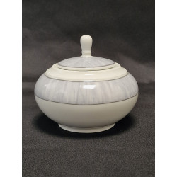 Bonbonnière en porcelaine grise