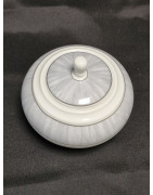Bonbonnière en porcelaine grise
